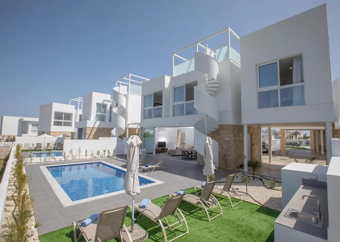 别墅 Vie Bleu 3 Bedroom *