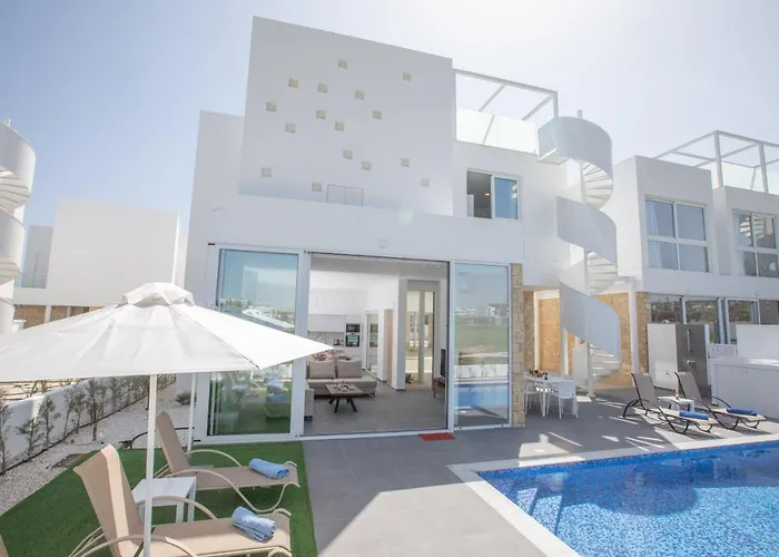 Vie Bleu 3 Bedroom Vila