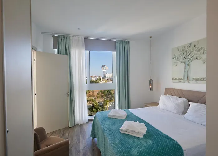 Vie Bleu 3 Bedroom Vila Protaras