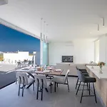 Vila Vie Bleu 3 Bedroom *