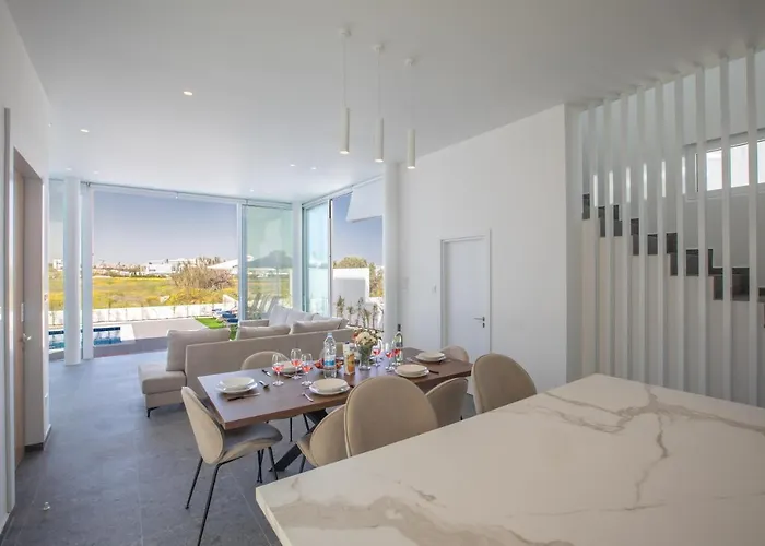 Vie Bleu 3 Bedroom *