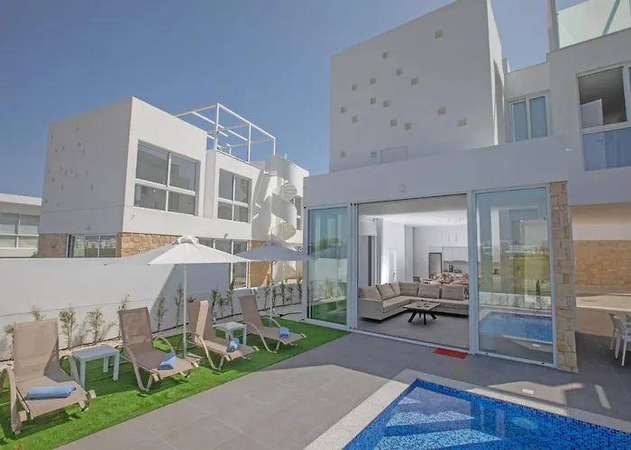 Vie Bleu 3 Bedroom Vilă *