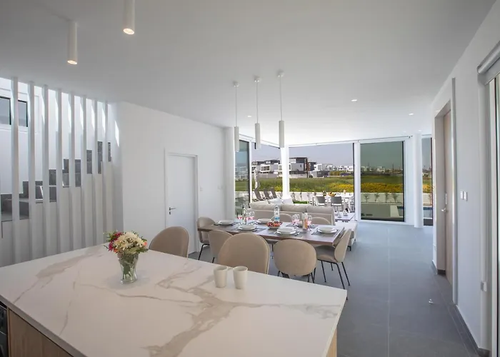 Vie Bleu 3 Bedroom *