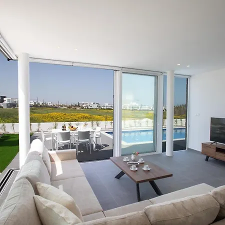 Vie Bleu 3 Bedroom * プロタラス