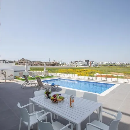 빌라 Vie Bleu 3 Bedroom 프로타라스