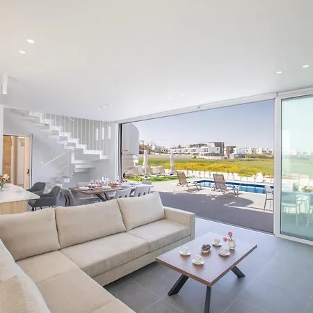 Vie Bleu 3 Bedroom * 프로타라스
