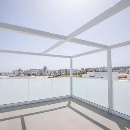 Vie Bleu 3 Bedroom ヴィラ プロタラス